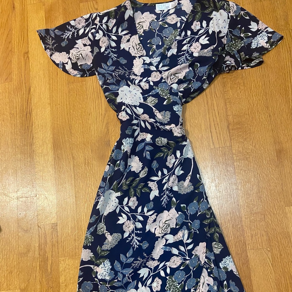 Flutter sleeve midi wrap dress